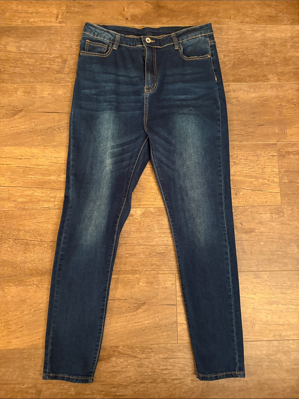 SHEIN Women’s Skinny Jeans in Dark Blue Wash